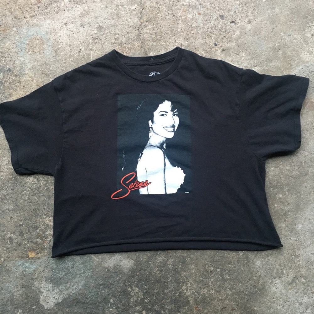 Selena  crop top
